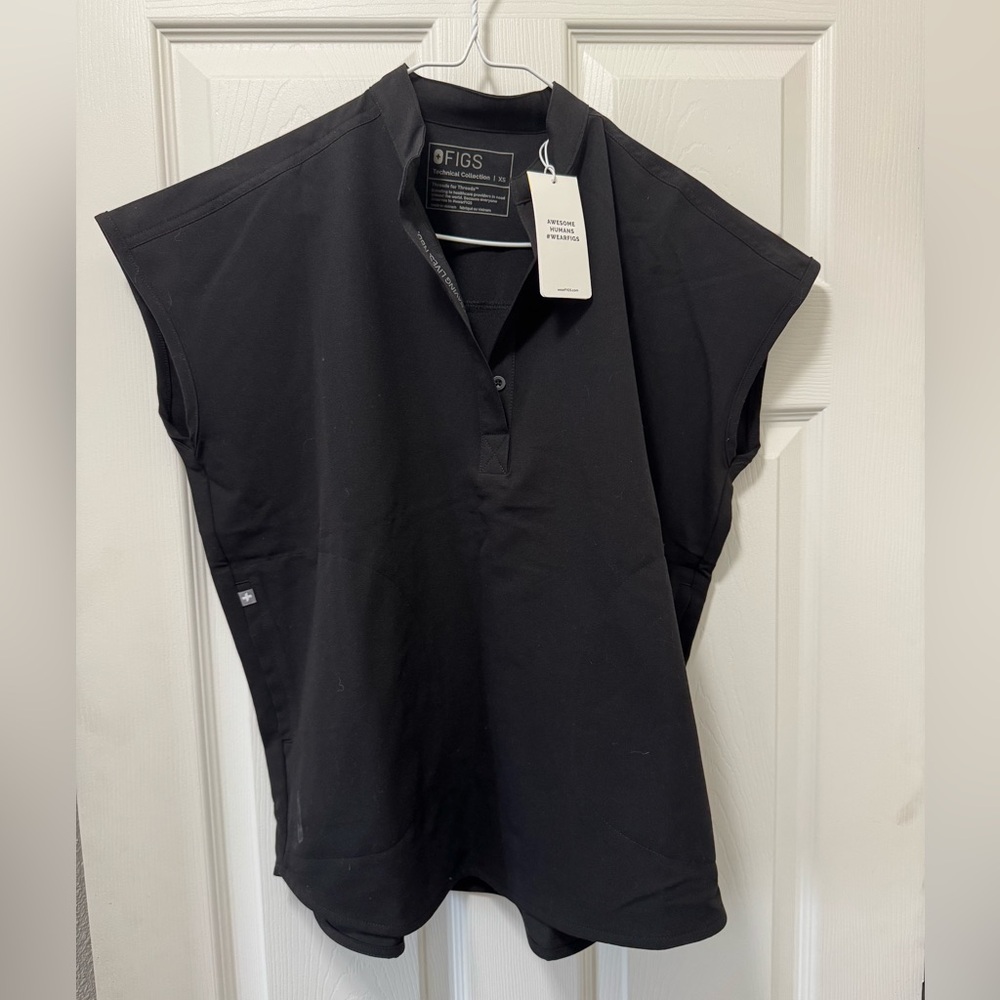FIGS- Rafaela Oversized Scrub Top™- XS black